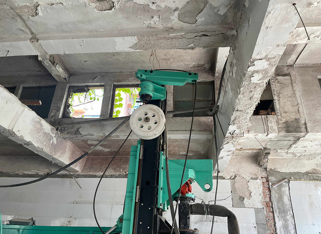 Niedrige Kofferraum-Pfahlbohrer-4